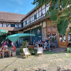 Einfach gemütlich: das Biohof-Café in Mühlhausen.